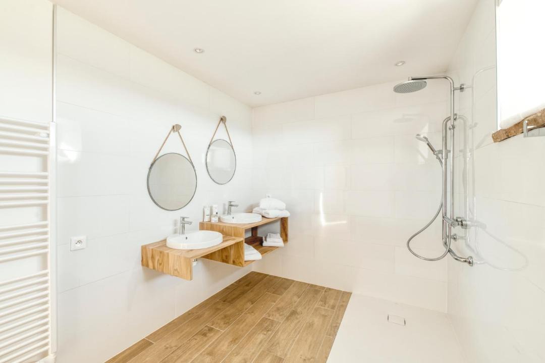 Photo of Others in Saint-Sulpice-sur-Leze