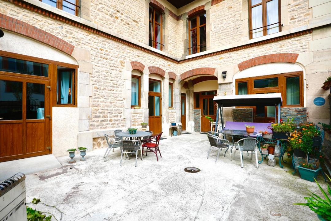 Photo of Patio Balcony in Saint-Pierre - Rene II - Bonsecours