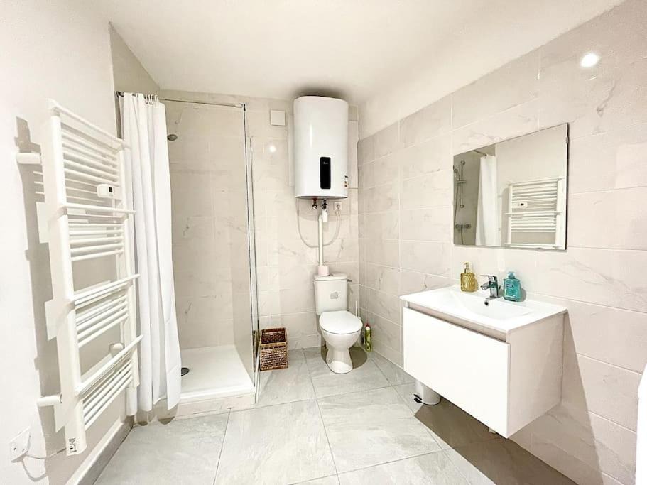 Photo of Bathroom in Bourg-de-Peage