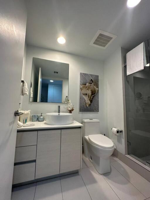 Photo of Bathroom in Hallandale Beach