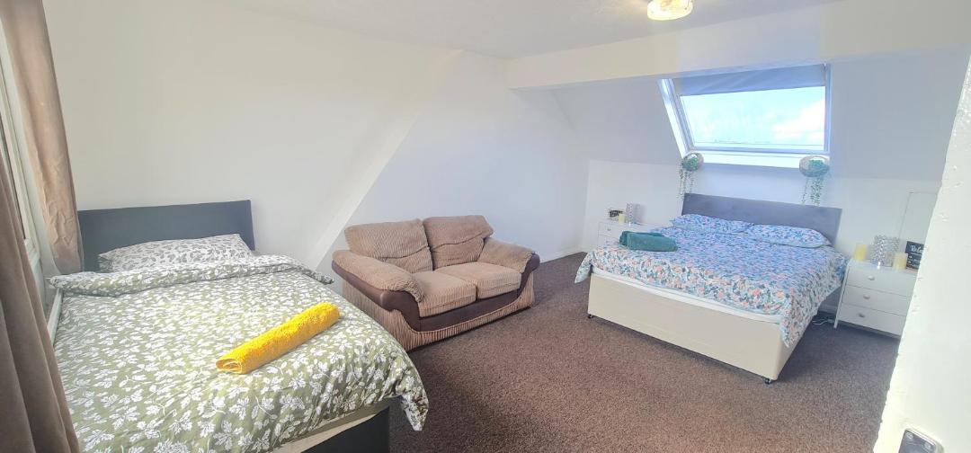 Photo of Others in Iver