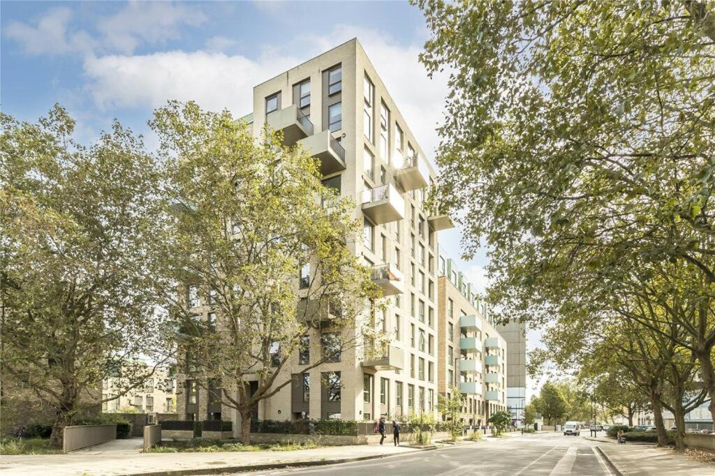 Photo of Others in Faraday