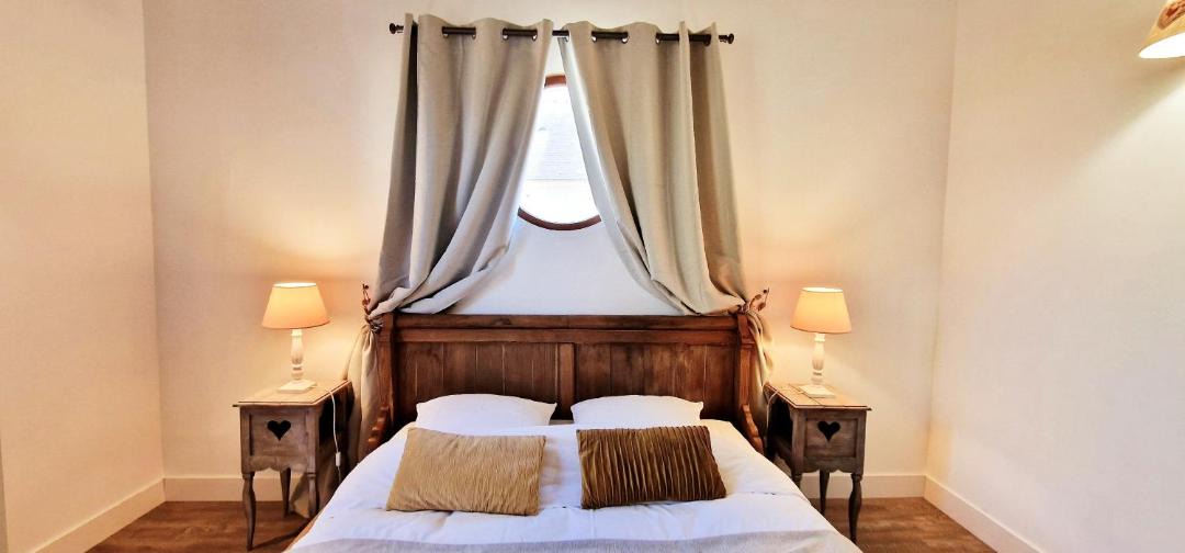 Photo of Bedroom in Le Manoir