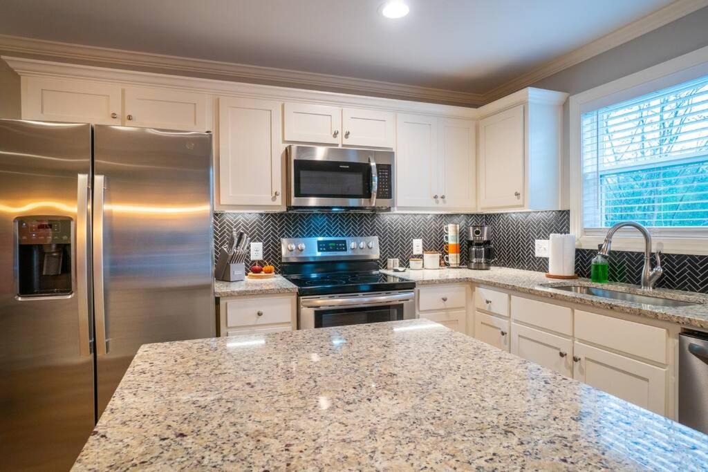 Photo of Others in Helen