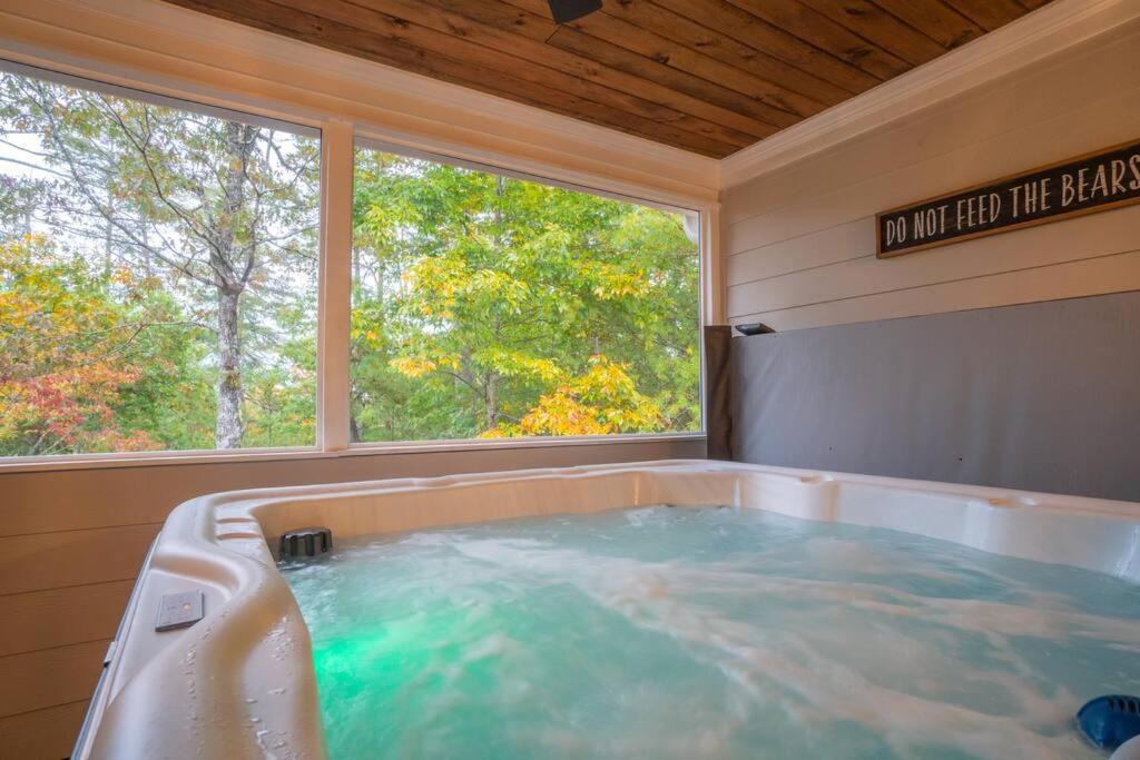 Photo of Others in Helen