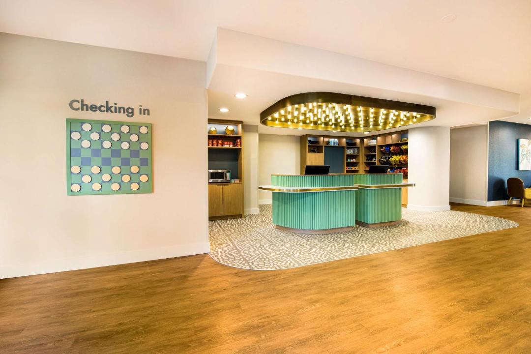 Photo of Others in Eastwick