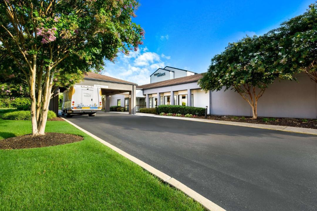 Photo of Others in Eastwick