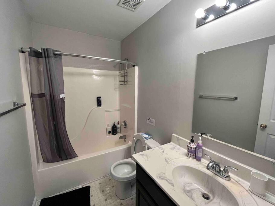 Photo of Bathroom in Kedron