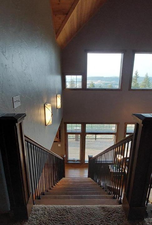 Photo of Others in Colbert