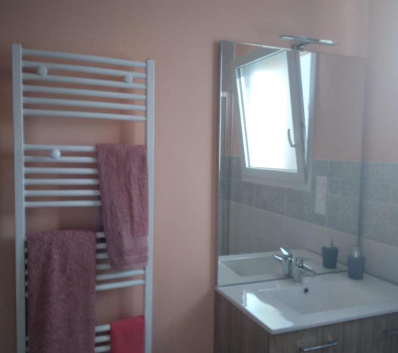 Photo of Bathroom in Versaugues