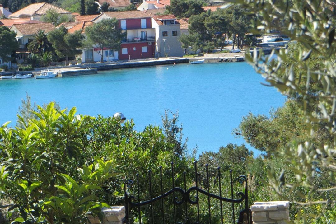 Photo of Others in Loviste