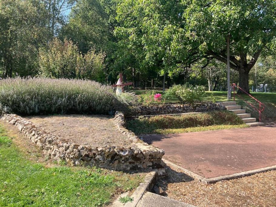 Photo of Outdoor in Montigny-le-Chartif