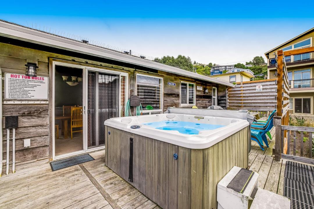 Photo of Others in Roads End