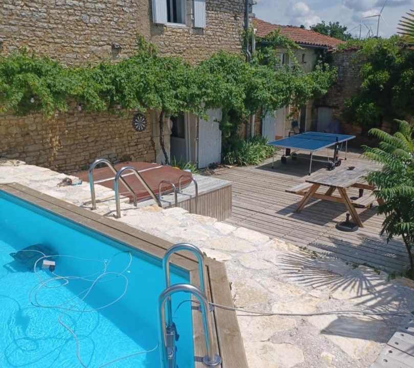 Photo of Outdoor in Saint-Amant-de-Bonnieure