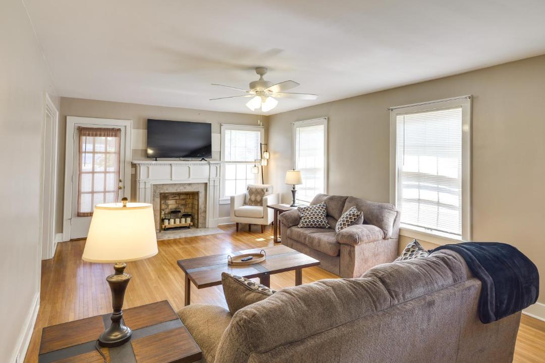 Photo of Livingroom in Tullahoma
