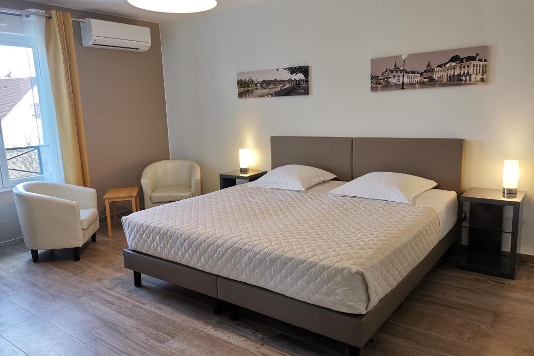 Photo of Others in Gidy