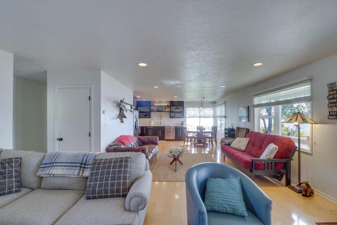 Photo of Livingroom in Walker