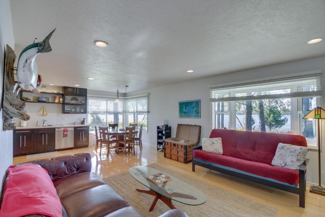 Photo of Livingroom in Walker