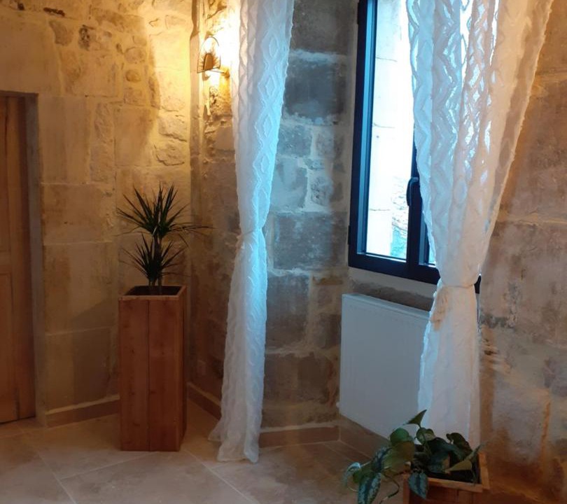 Photo of Others in Bessas