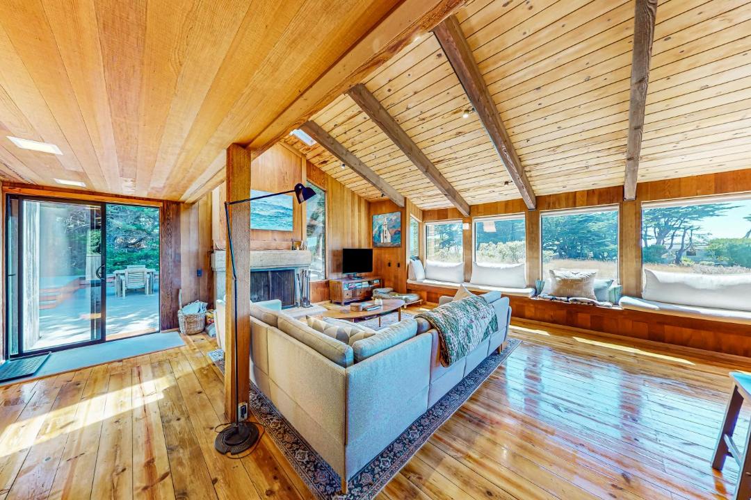 Photo of Livingroom in Sea Ranch
