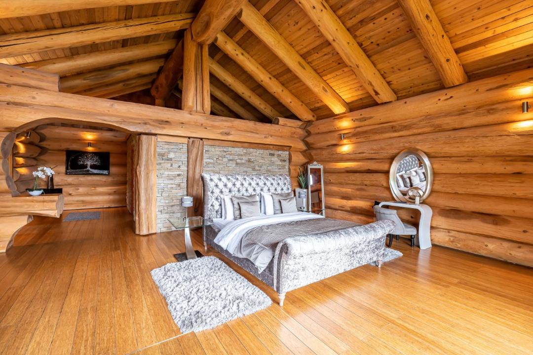 Photo of Others in Bathgate