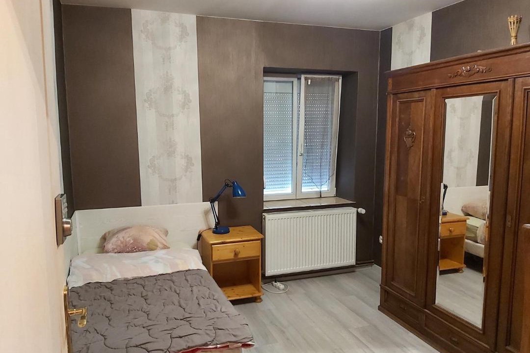 Photo of Others in Bust