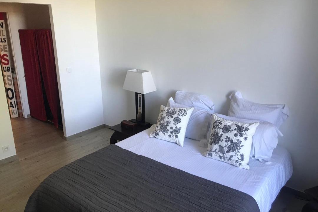 Photo of Bedroom in Roquefort-des-Corbieres