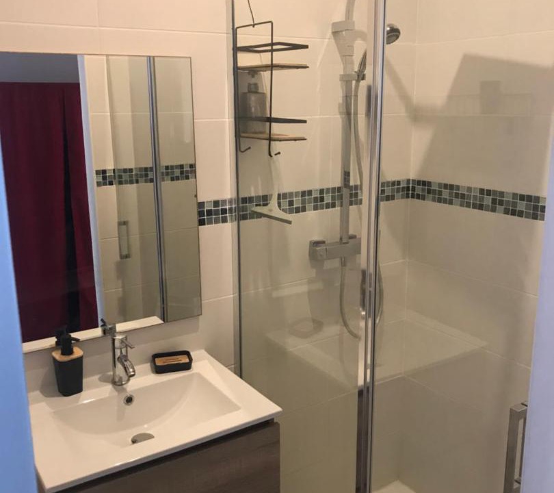 Photo of Bathroom in Roquefort-des-Corbieres