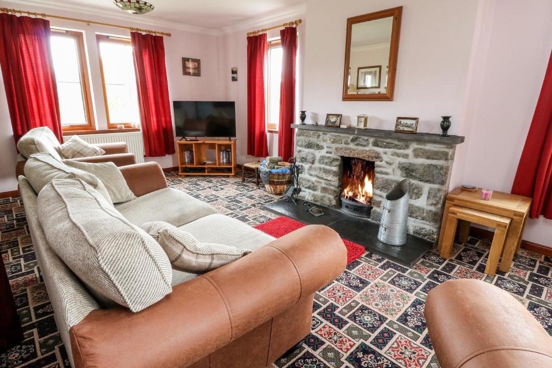 Photo of Others in Newtonmore