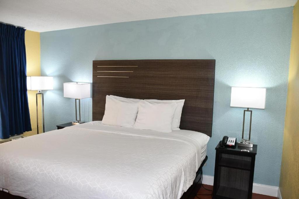 Photo of Bedroom in Macon