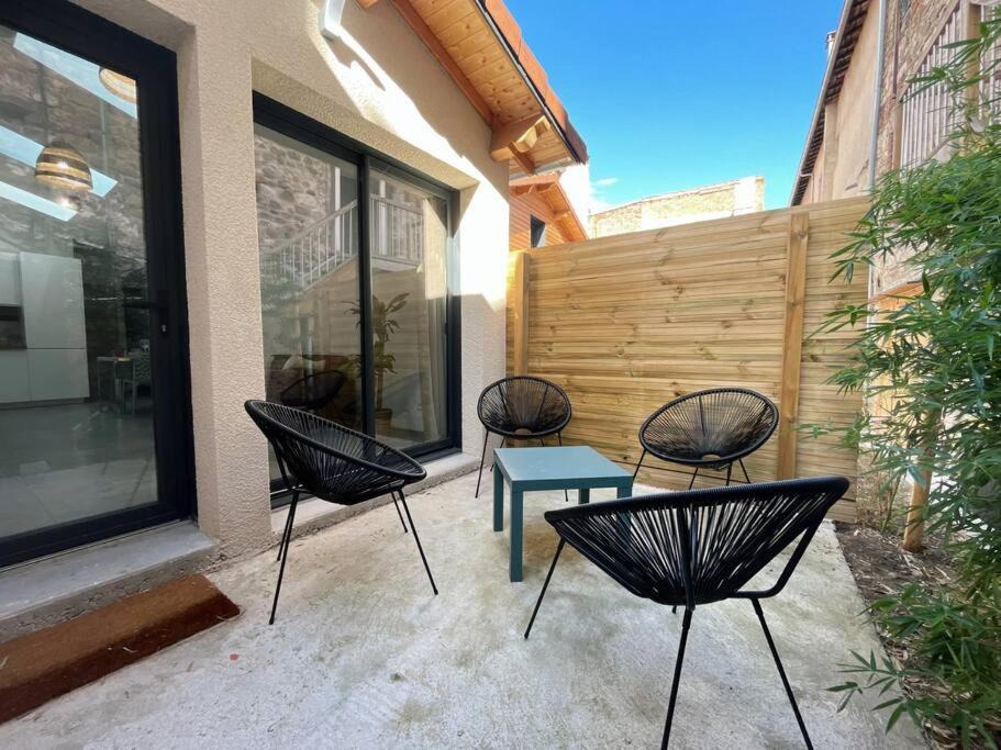 Photo of Patio Balcony in Montbrison