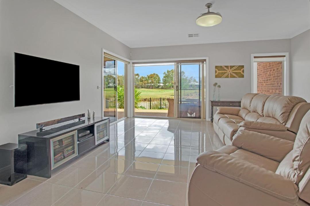 Photo of Livingroom in Yarrawonga