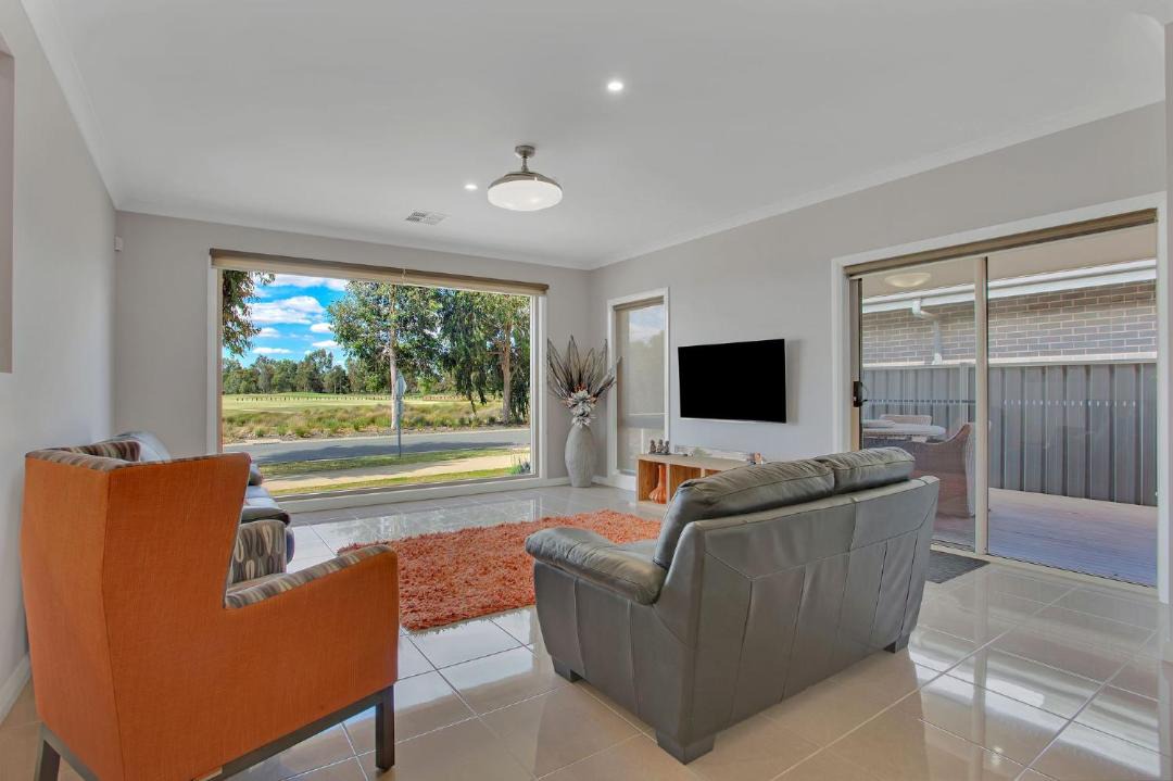 Photo of Livingroom in Yarrawonga