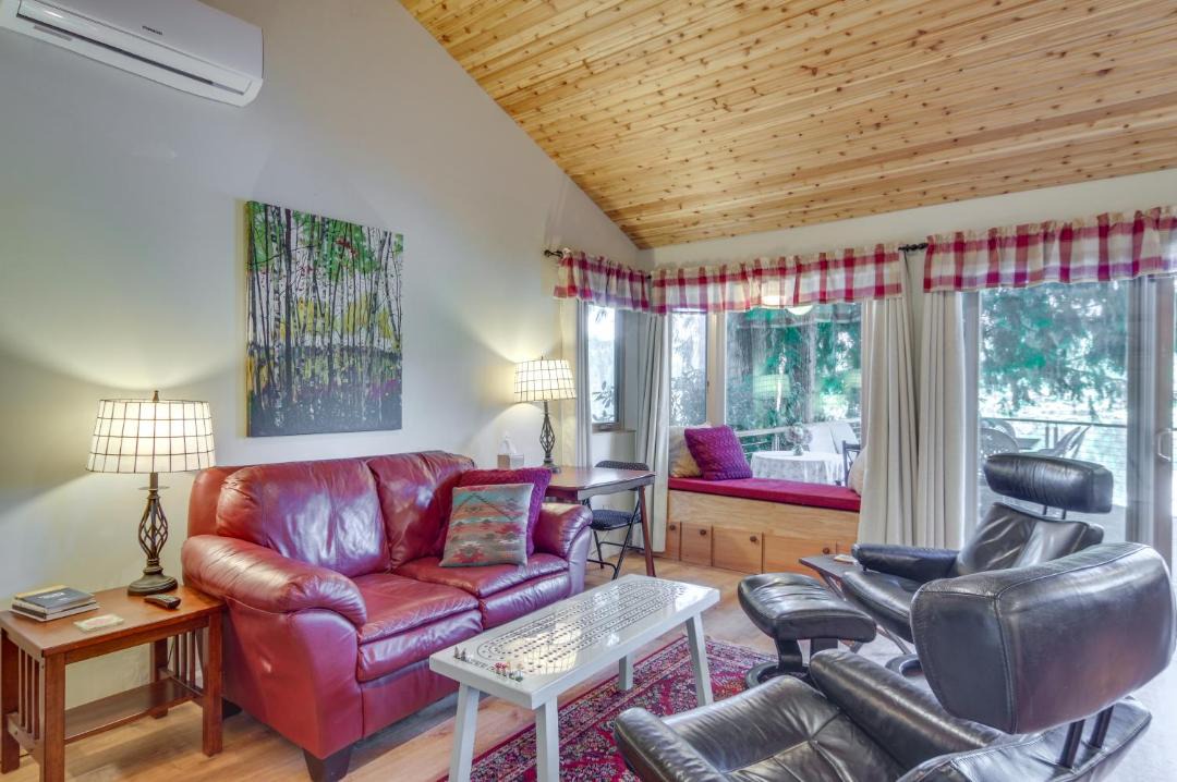 Photo of Others in Lake Bosworth