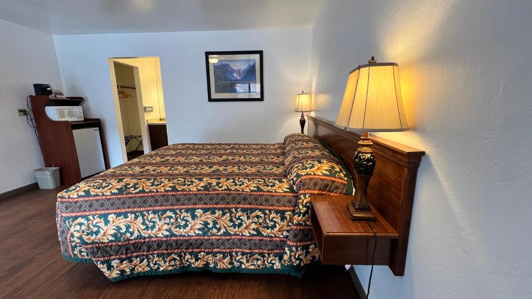 Photo of Others in Willits