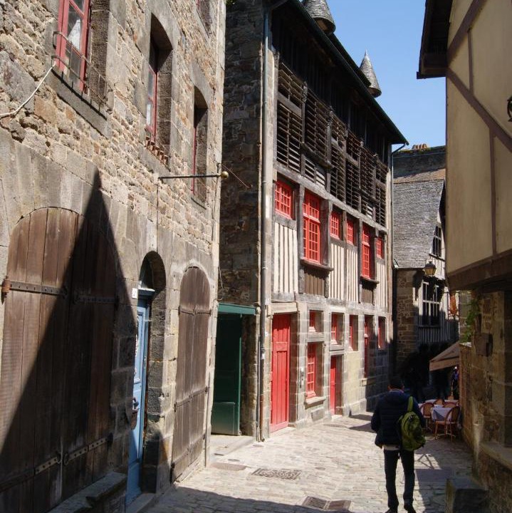 Photo of Buildings in Lanvallay