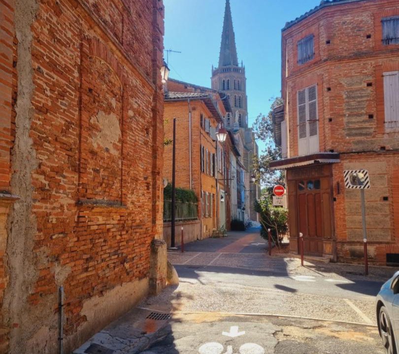 Photo of Buildings in Montech