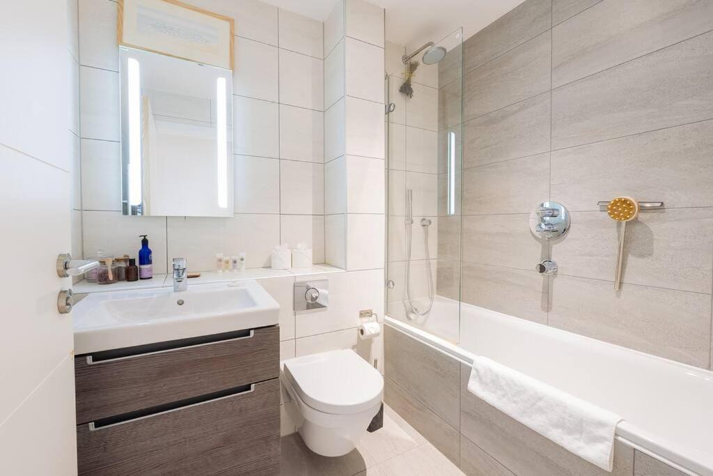 Photo of Bathroom in Redcliffe