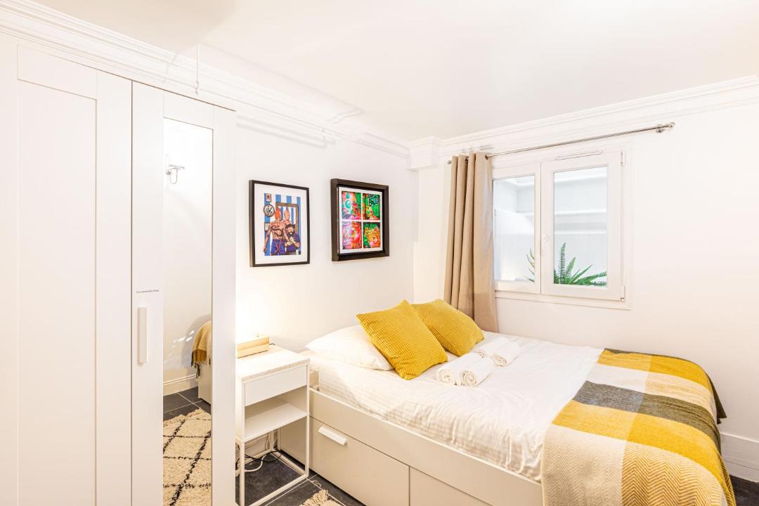 Photo of Bedroom in Meudon