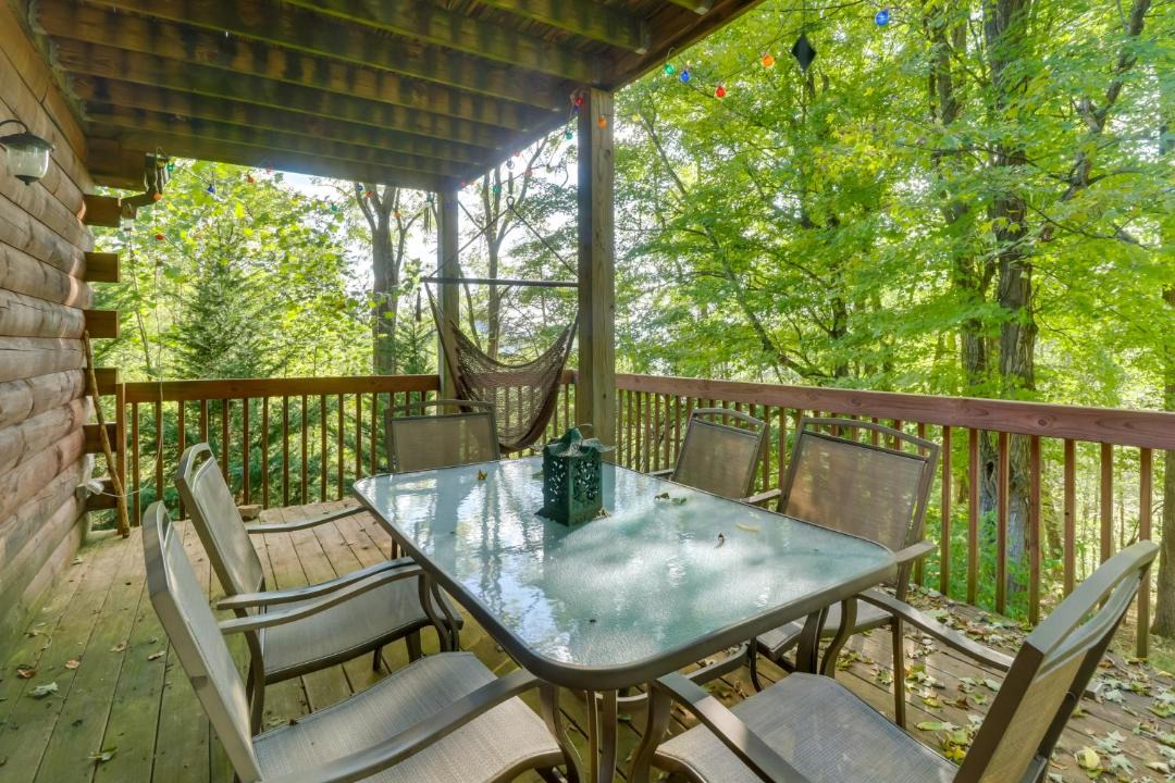 Photo of Patio Balcony in Fulks Run