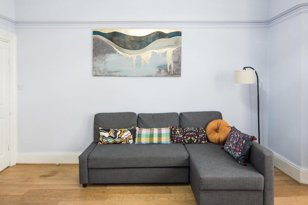 Photo of Livingroom in Courtfield