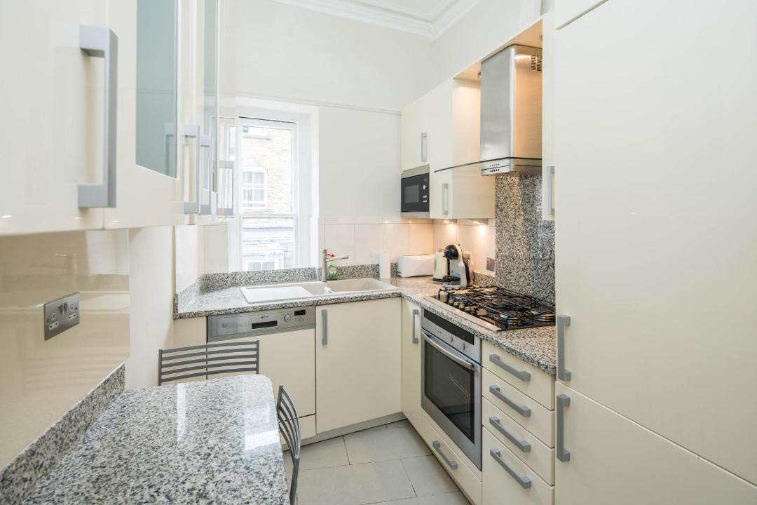 Photo of Kitchen in Courtfield