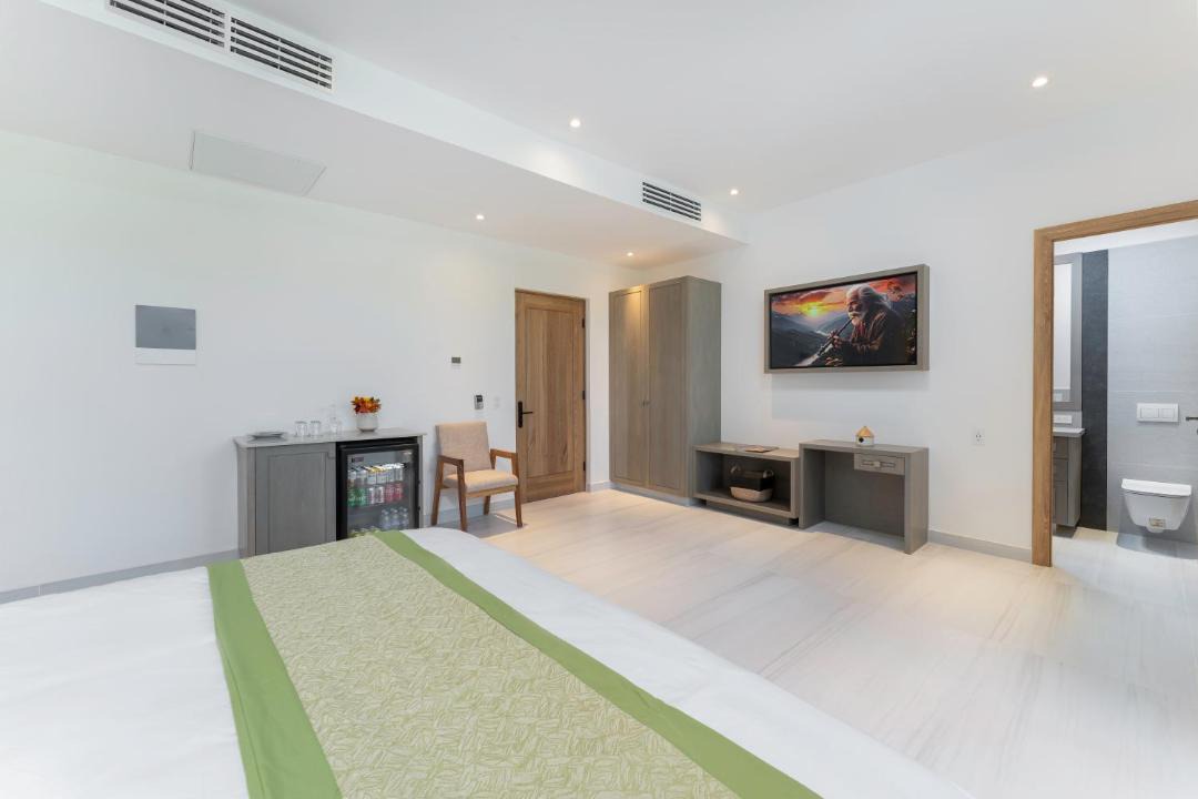 Photo of Others in Nopolo