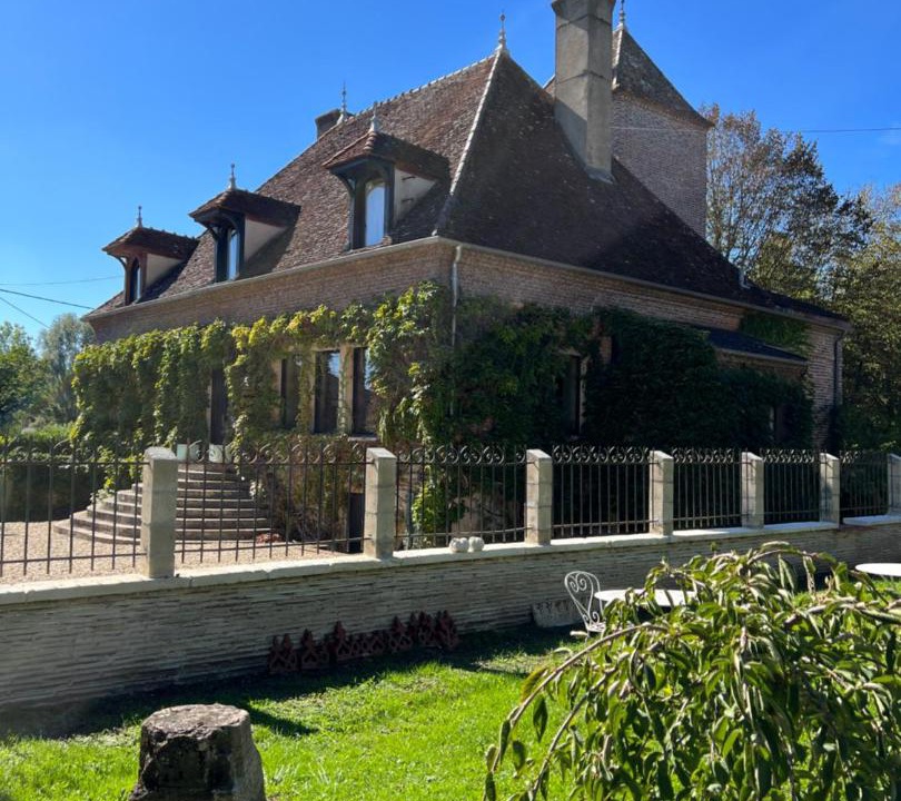 Photo of Others in Branges