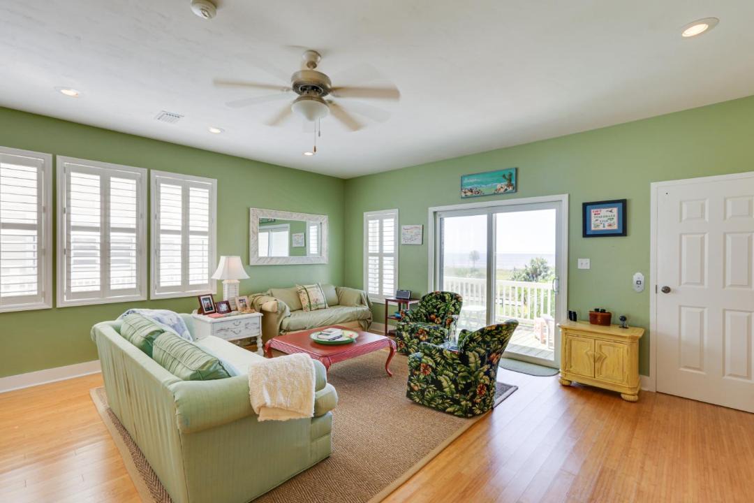 Photo of Livingroom in Alligator Point