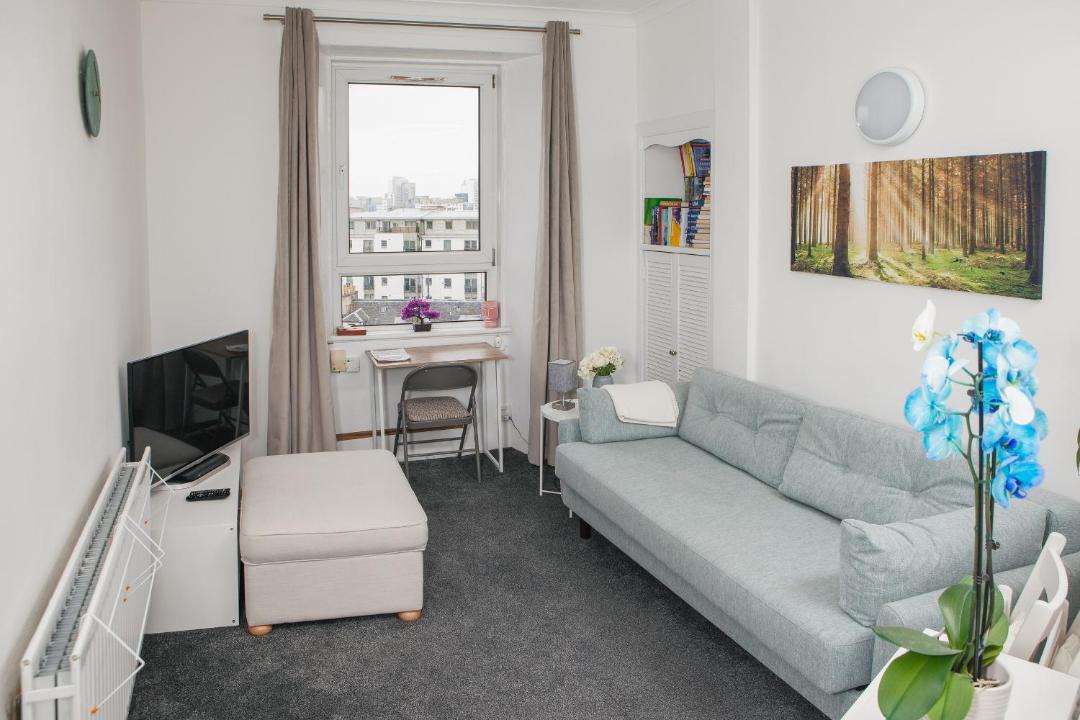 Photo of Livingroom in Newhaven