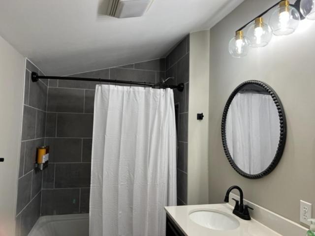 Photo of Others in Blodgett Mills