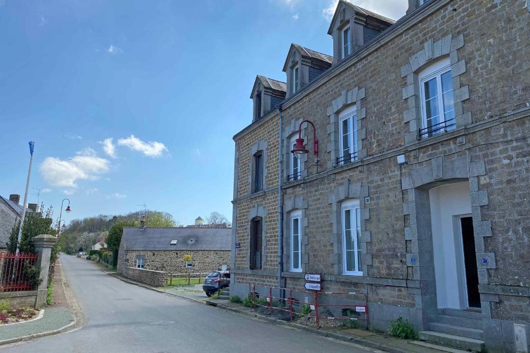 Photo of Buildings in Saint-Fraimbault