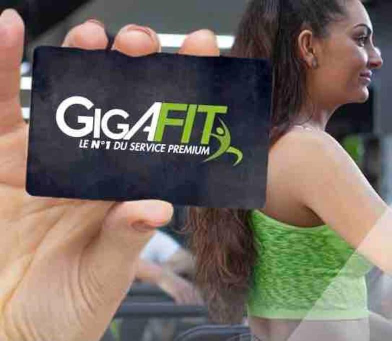 Photo of Human In Picture in Petite-Synthe