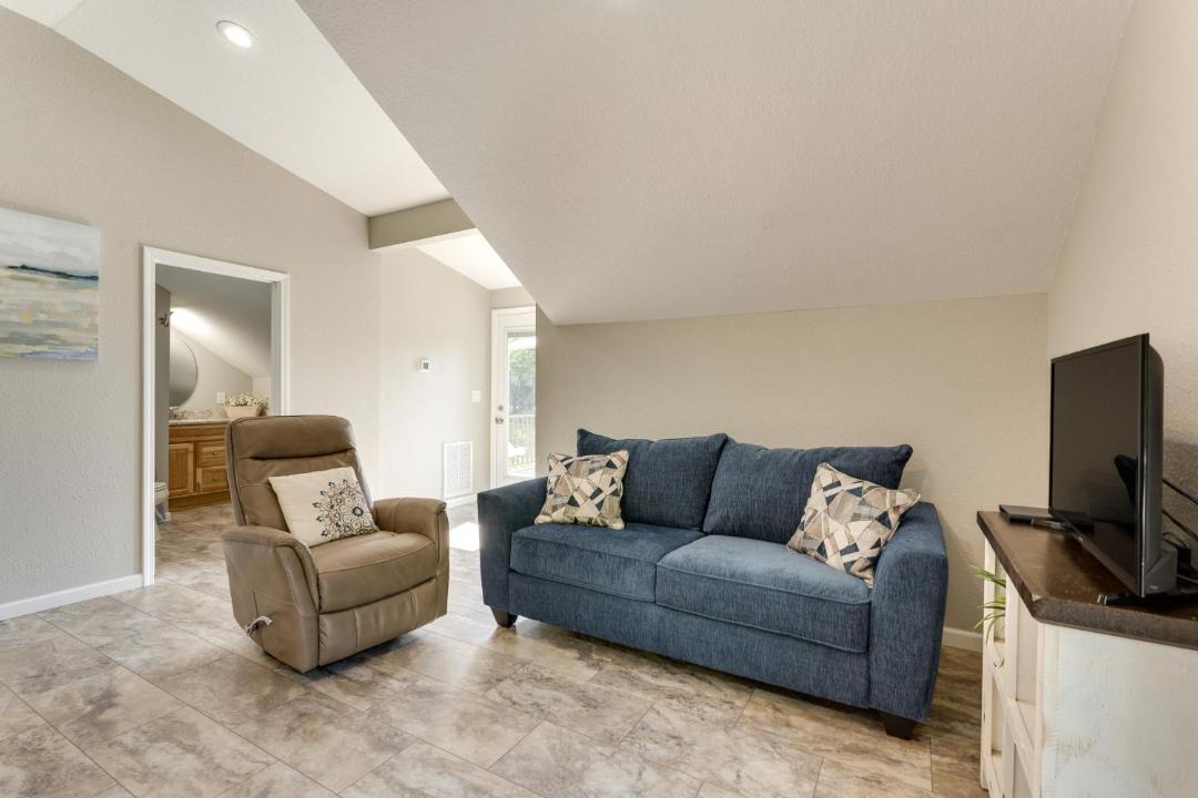 Photo of Livingroom in Young Harris